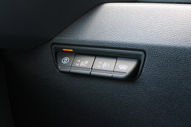 Renault MASTER T35 2.0 dCi 170pk L2H2 Extra - 2x Schuifdeur - Navigatie - Blind Spot - Camera - Stoelverwarming - Verwarmde voorruit - Rijklaar