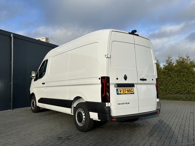 Renault MASTER T35 2.0 dCi 130 PK / L2H2 / NIEUW !! BPM VRIJ / CAMERA / CRUISE / AIRCO / APPLE CARPLAY / ANDROID AUTO