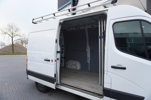 Renault MASTER 2.3 dCi 135PK L2H2 - EURO 6 - Airco - Cruise - PDC - Camera - ¤15.950,- Excl.
