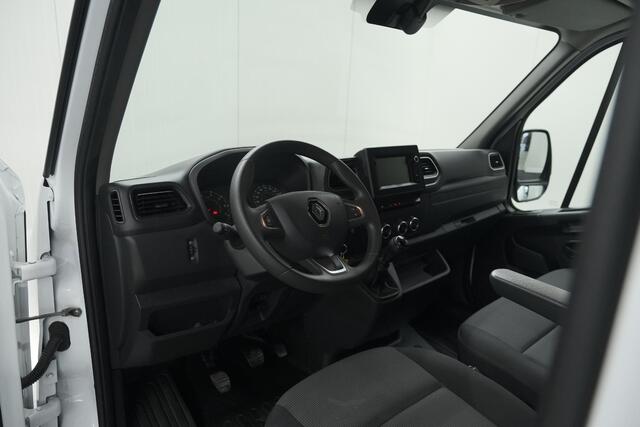 Renault MASTER T35 2.3 dCi 135 L2H2 Comfort | Camera | Vloerplaat | Navigatie | Parkeersensoren