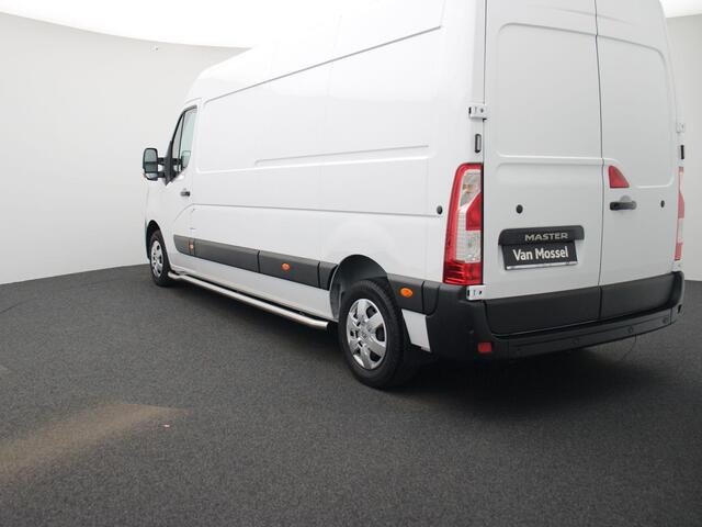 Renault MASTER T35 2.3 dCi 135 L3H2 Work Edition | Navigatie | Airco | Parkeersensoren Achter | Achteruitrijcamera | Cruise Control & Snelheidsbegrenzer | Lederen Bekleding