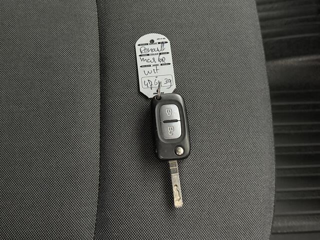 Renault MASTER 2.3DCI 135PK L3H2 | Airco | Cruise | 3-Persoons | Betimmering