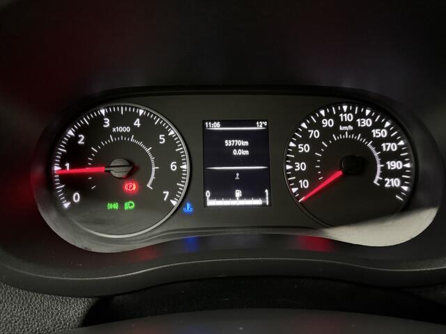 Renault MASTER 2.3DCI 135PK L3H2 | Airco | Cruise | 3-Persoons | Betimmering