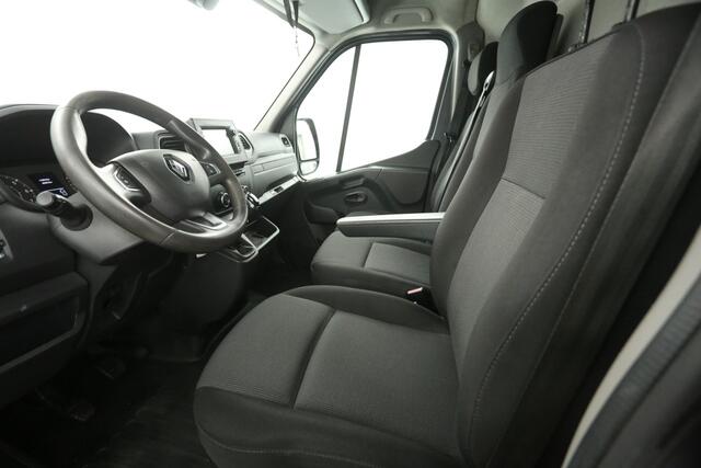 Renault MASTER T35 2.3 dCi 180PK L2H2 | Airco | Camera | Cruise | 3-Zits | Trekh. | Navi | Carplay | Parkeersens.