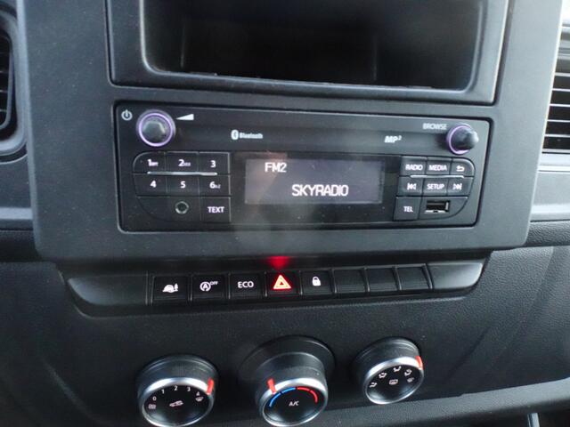 Renault MASTER T35 2.3 dCi 145 L3 Energy EURO VI bakwagen met laadklep