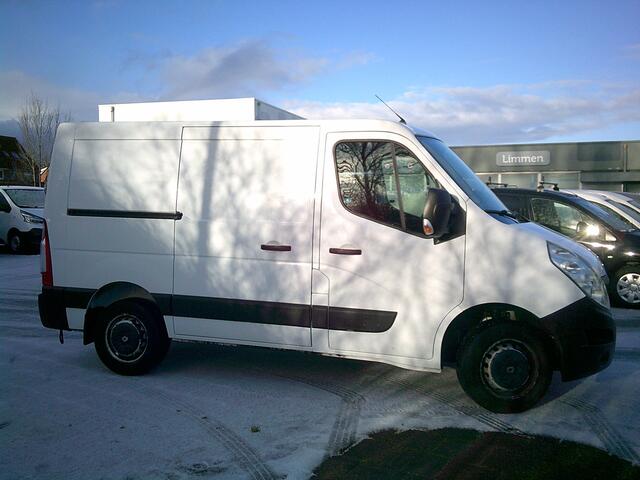 Renault MASTER T35 2.3 dCi L1H1 VOORZIEN VAN AIRCO+CRUISE+TREKHAAK !!