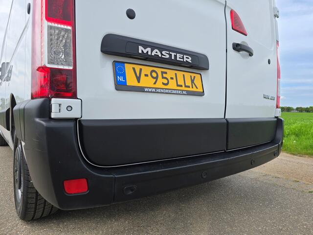Renault MASTER T33 2.3 dCi 135 L2 H2 - 135 Pk - Euro 6 - Airco - Cruise Control