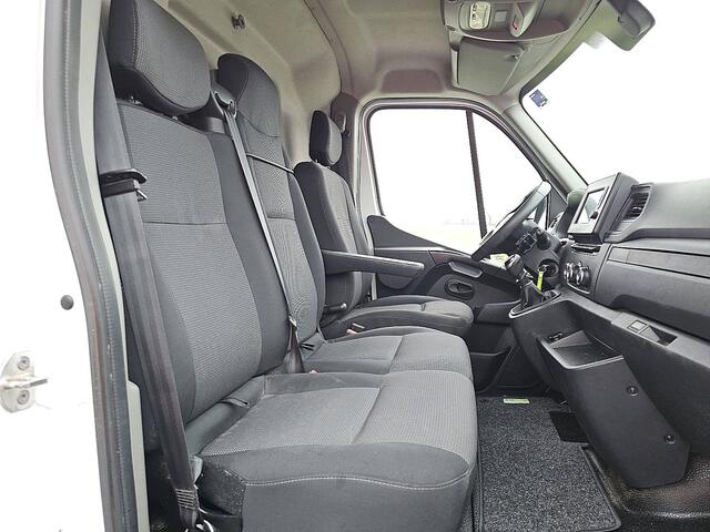 Renault MASTER T35 2.3 dCi 135 L2H2 airco, navi, pdc, trekhaak