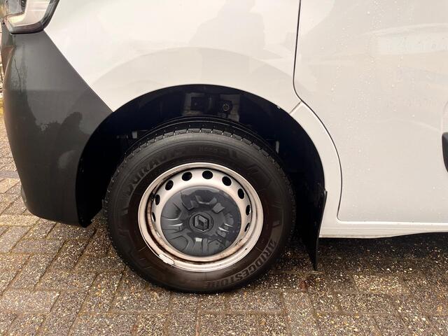 Renault MASTER T35 2.3 dCi 135 L2H2 Work Edition