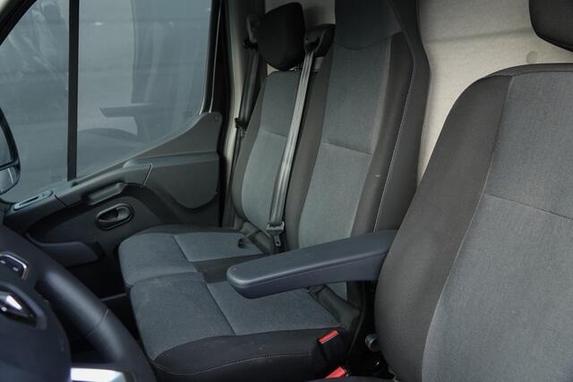 Renault MASTER T35 | L2H2 | 2.3dCi 150 Pk | Stoel-Bank | Energy Work Edition | 2xSchuifdeur | Achteruitrijcamera | Trekhaak