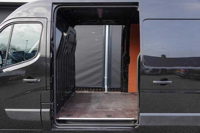 Renault MASTER T35 | L2H2 | 2.3dCi 150 Pk | Stoel-Bank | Energy Work Edition | 2xSchuifdeur | Achteruitrijcamera | Trekhaak