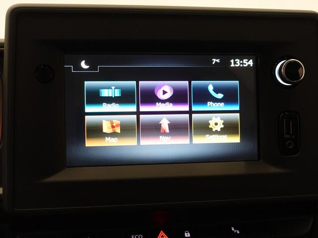 Renault MASTER T33 2.3 dCi 135PK L2H2 BPM VRIJ! Airco Cruise control Parkeersensoren Navigatie Trekhaak