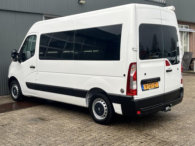 Renault MASTER T35 2.3 dCi L2H2 4.832km origineel!! BTW vrij!! Ideaal voor camper ombouw!! Airco Cruise controle Geïsoleerd Navigatie Luifel ruiten rondom Ex overheid 1e eigenaar