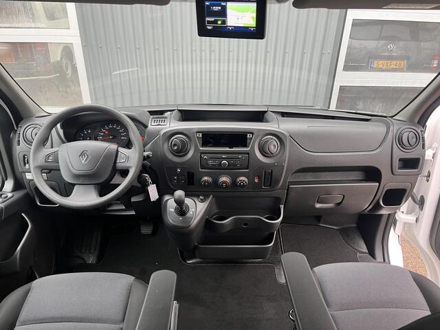 Renault MASTER T35 2.3 dCi L2H2 4.832km origineel!! BTW vrij!! Ideaal voor camper ombouw!! Airco Cruise controle Geïsoleerd Navigatie Luifel ruiten rondom Ex overheid 1e eigenaar