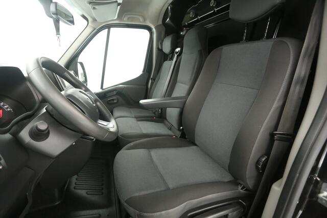 Renault MASTER 2.3 dCi L2H2 | Airco | Cruise | 3 Zits | Camera | Trekh. | Navi