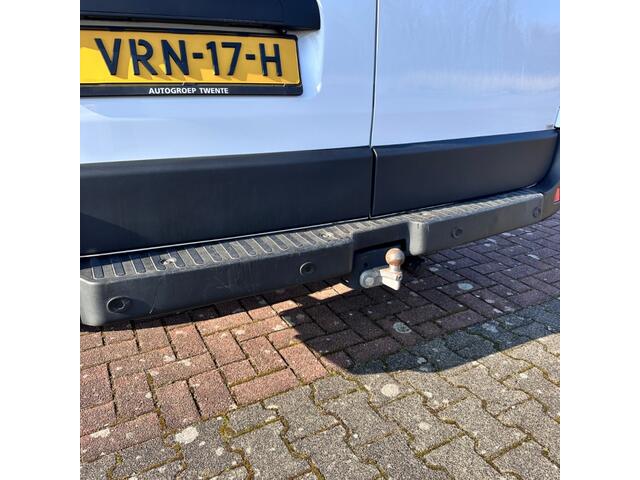 Renault MASTER T35 2.3dCi L3H2 Com.