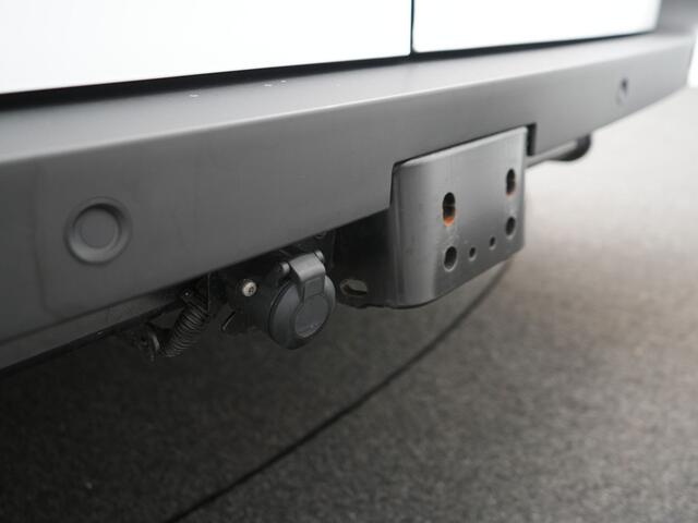 Renault MASTER T35 2.0 dCi 130 L2H2 Advance - All Seasonbanden - Afneembare Trekhaak - Apple Carplay - Android Auto