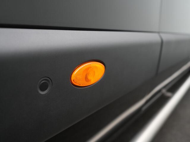 Renault MASTER T35 2.3 dCi 150 L3H2 Energy Work Edition - Automaat - Achteruitrijcamera - All Seasonbanden - Cruise Control - DAB - Sidebars - Trekhaak - Dealeronderhouden