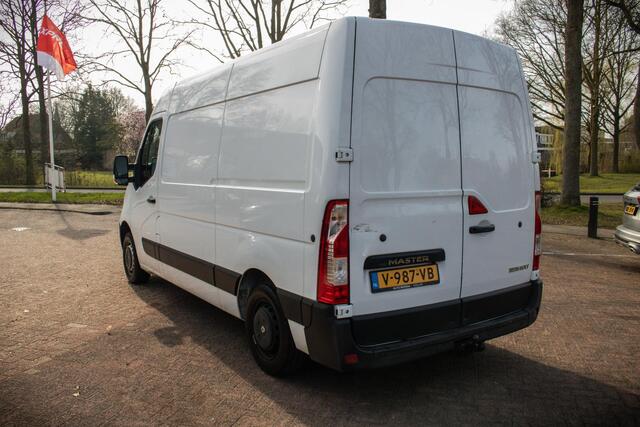 Renault MASTER FWD T33 L2H2 FWD dCi 130