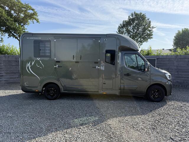 Renault MASTER | HORSETRUCK | STX | STALLION 5XL | 2023 | 70.026KM | DUB CAB | HENGST | LONG | 5-SEAT | L3 | SUPERDELUXE | BELGISCH KENTEKEN