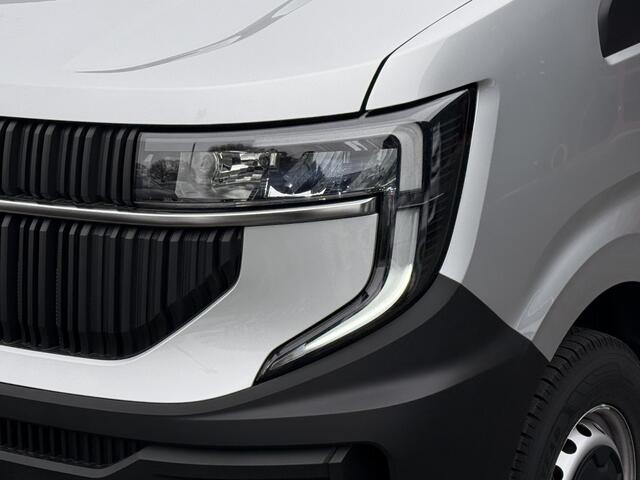 Renault MASTER T35 2.0 dCi 130 L2H2 Advance Trekhaak / Navi / Clima / Camera