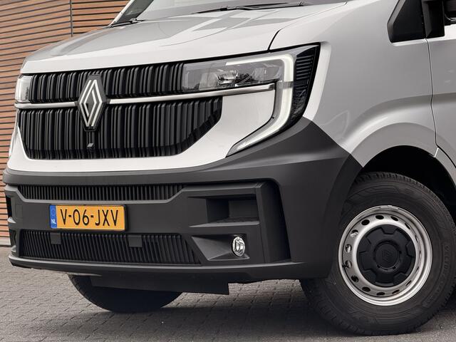 Renault MASTER T35 2.0 dCi 130 L2H2 Advance Trekhaak / Navi / Clima / Camera