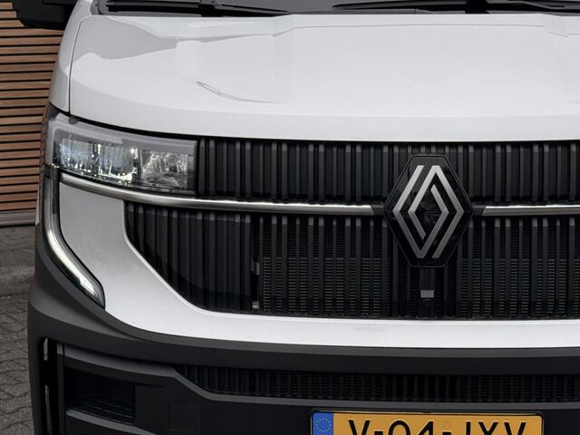 Renault MASTER T35 2.0 dCi 130 L2H2 Advance 2x Schuifdeur / Trekhaak / Betimmering / Allseasons