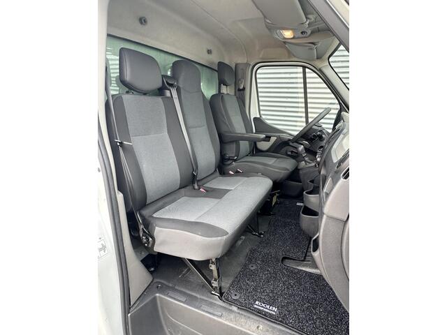 Renault MASTER T35 2.3 dCi Bakwagen met laadklep