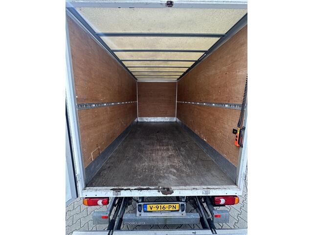 Renault MASTER T35 2.3 dCi Bakwagen met laadklep