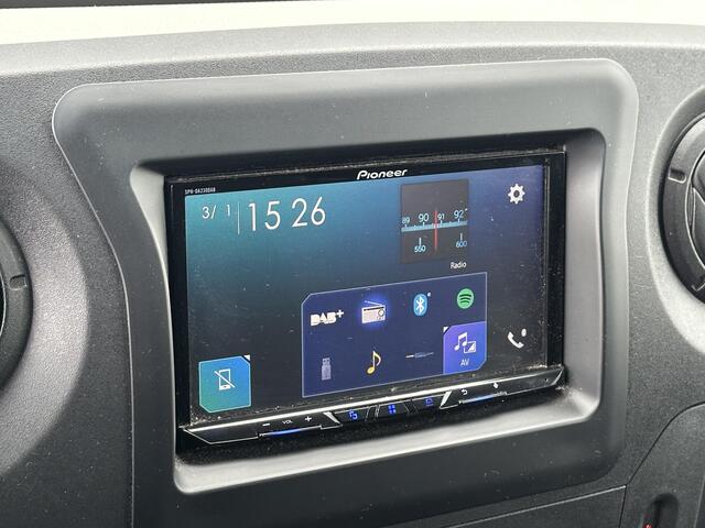 Renault MASTER T35 2.3 dCi Bakwagen met laadklep