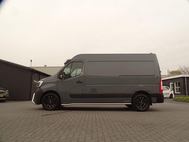 Renault MASTER T35 2.3 dCi 180 L2H2 Vissinga Ed. | Leer | Subwoofer | Camera | LED-Beacon's | All Black