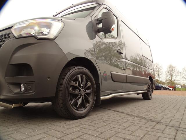 Renault MASTER T35 2.3 dCi 180 L2H2 Vissinga Ed. | Leer | Subwoofer | Camera | LED-Beacon's | All Black