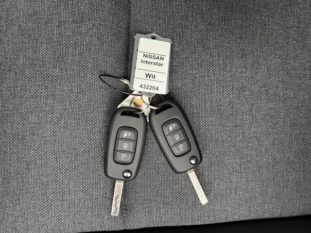 Renault MASTER L2H2 Limited 87 kWh | 400Km WLTP | 5 jaar garantie | Trekhaak 2000Kg | 22KW AC | Multimedia | Camera