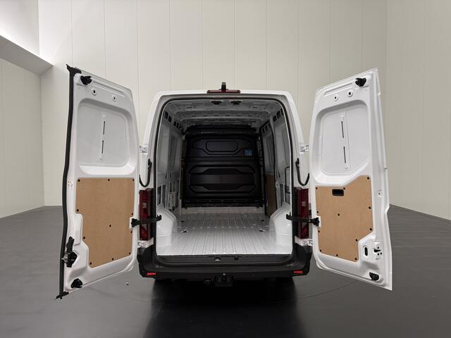 Renault MASTER L2H2 Limited 87 kWh | 400Km WLTP | 5 Jaar garantie | Trekhaak 2000Kg | 22KW AC | Multimedia | Camera