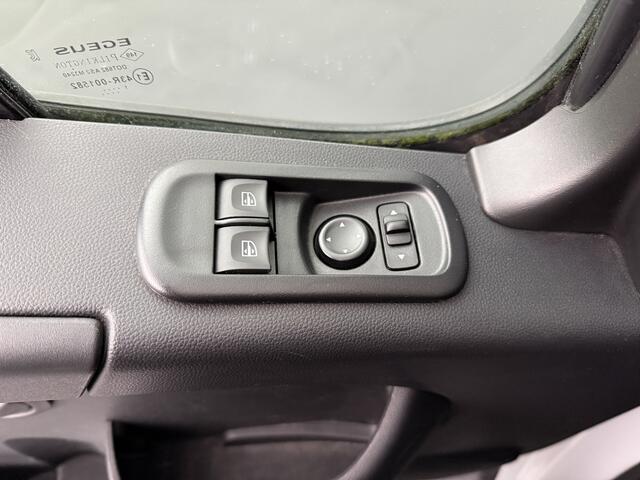 Renault MASTER 2.3DCi 150PK L2H2 | Euro 6 | Multimedia | Camera | 3-Zits | Airco | Cruise