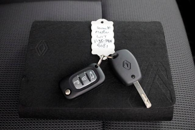 Renault MASTER T35 2.3 dCi 135pk L2H2 Comfort Airco/Navi NIEUW BPM-vrij 01-2023