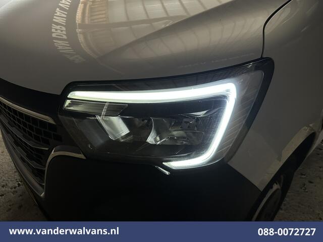 Renault MASTER 2.3 dCi 136pk L3H2 Euro6 Airco | Camera | Navigatie | LED | Cruisecontrol | 2500kg Trekhaak Parkeersensoren