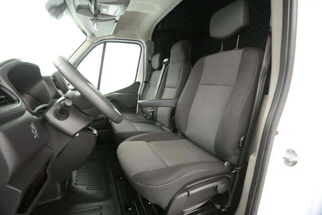 Renault MASTER T35 2.3 dCi L3H2 | MARGE | Airco | Cruise | Slaapcabine | 3 Zits | Trekhaak | Parkeersens