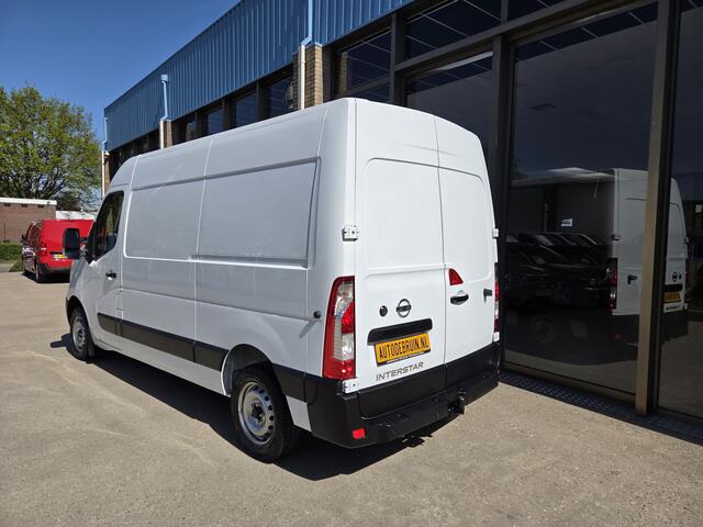 Renault MASTER / Nissan Interstar 2.3 dCi 150Pk / 110Kw L2/H2 Airco Cruise Achteruitrijcamera Trekhaak 2500 Kg
