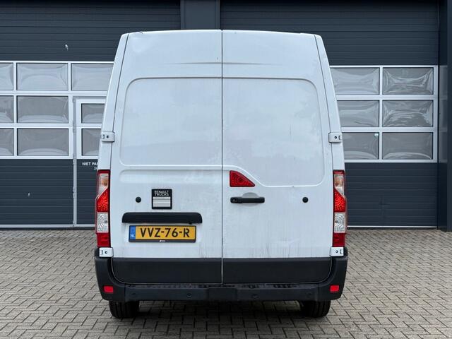 Renault MASTER 2.3 dCi 150pk L3H2 T35 / Cruise / Camera / Airco / Navi / DAB / Bluetooth / Draadloos laden / PDC / Red Edition /
