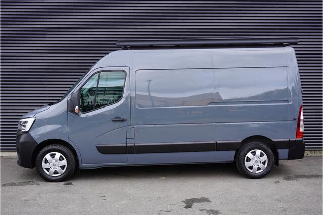 Renault MASTER 150pk Automaat L2H2 Trekhaak Navigatie Apple carplay Camera Parkeersensoren Airco Cruise control Imperiaal