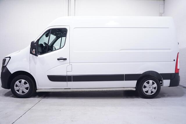 Renault MASTER 2.3 dCi 135 pk L2H2 BPM vrij, Navi, Camera Laadruimte Pakket, Trekhaak 2.500 kg, PDC V+A, 3-Zits