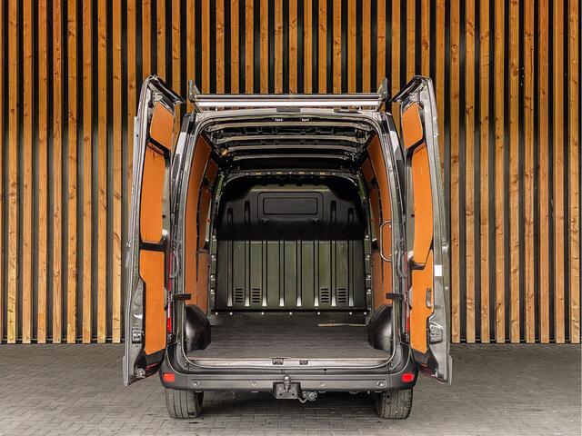 Renault MASTER T35 180PK L2H2 Energy Work Edition | 2X SCHUIFDEUREN | NAVI | CRUISE | AIRCO | IMPERIAAL | TREKHAAK | BETIMMERING |