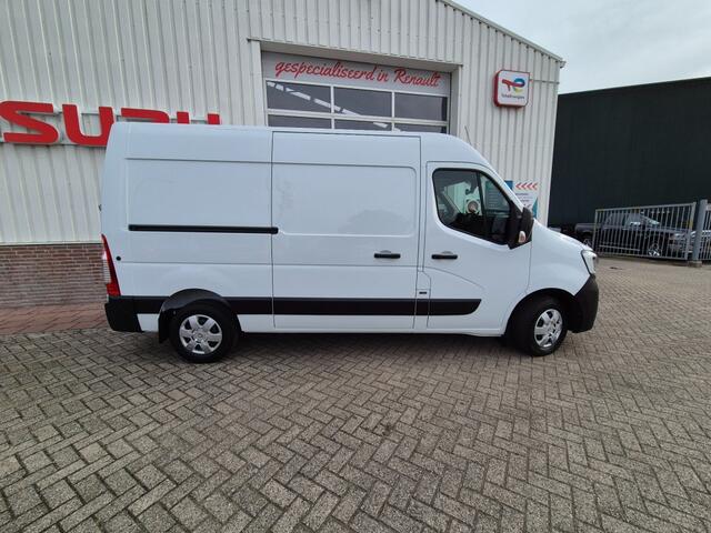 Renault MASTER L2H2 2,3 dci 135 Pk Euro 6 35.693 Km!! PDC Camera Navi 2500 Kg Trekgewicht