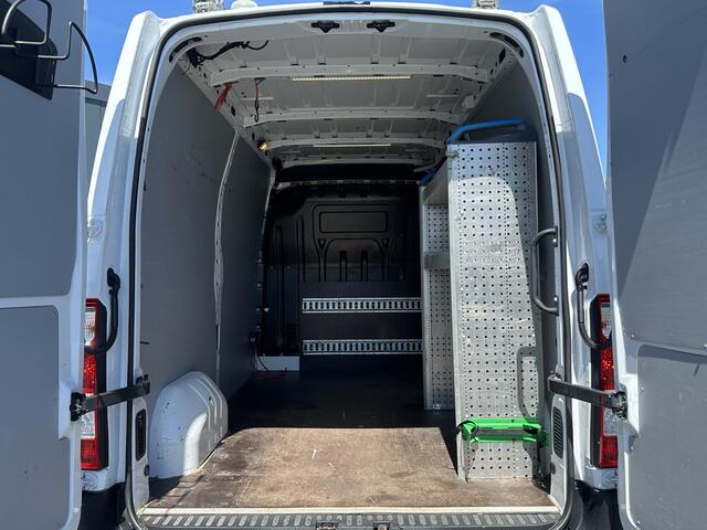 Renault MASTER 2.3 dCi 150 PK / L2H2 / TREKHAAK / CAMERA / AIRCO / CRUISE / 2.500 KG AHG
