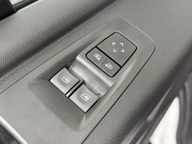 Renault MASTER E-tech 87Kwh Long Range L3H3 | Navigatie | Camera | Airco | 3-Zits | Betimmering | Multimedia