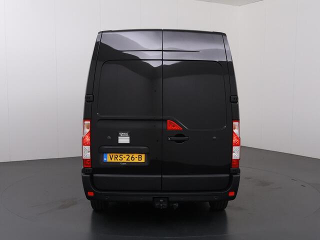 Renault MASTER T35 2.3 dCi 150 | Aut. | L2 H2 | Energy Comfort | Navigatie | Parkeercamera | 3-zits | Trekhaak | Betimmering | Cruise Control |