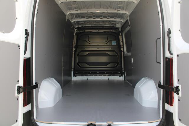 Renault MASTER E-Tech T35 L3H2 Advance long range 87 kWh 143pk - Camera - Trekhaak - Cruise - LED - Carplay/Android - Rijklaar
