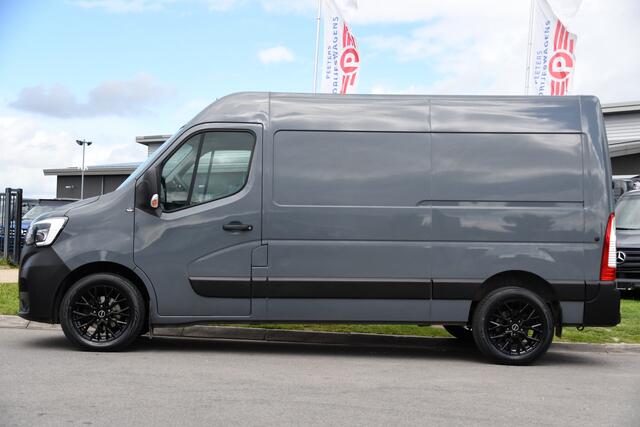 Renault MASTER T35 2.3 dCi 150 L2H2 PB Edition Camera, Cruise, LED, 150pk, Multimedia, LED, Trekhaak, NAVI, Uniek!