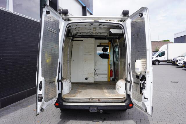 Renault MASTER 2.3 dCi 130PK L2H2 EURO 6 - Airco - Cruise - Camera - ¤ 9.900,- Excl.